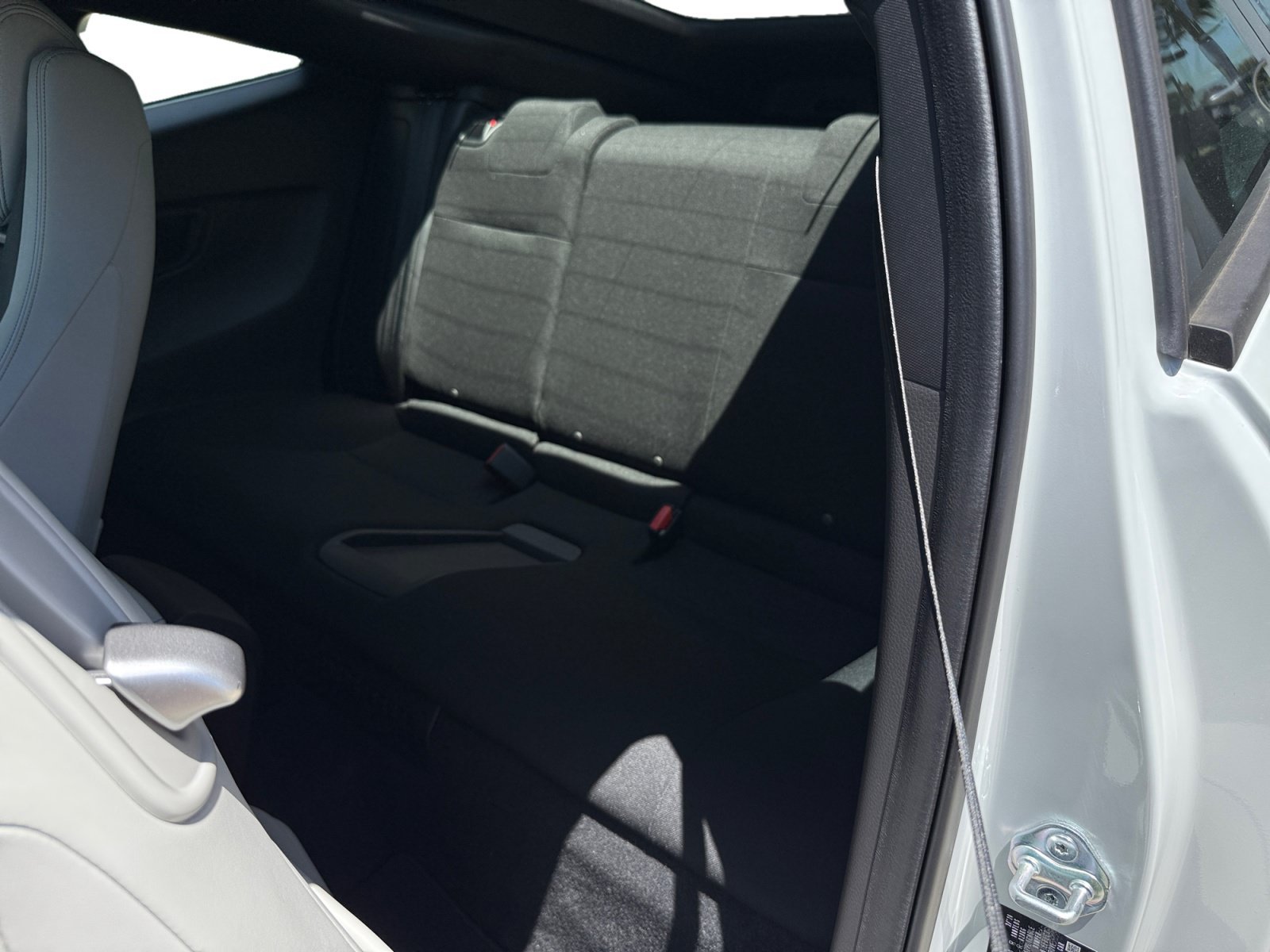 New 2026 Winter Frost Pearl w/Crystal Black Roof Honda 2-Tone image 16