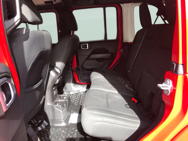 Used 2019 Red Jeep Unlimited Sahara image 9