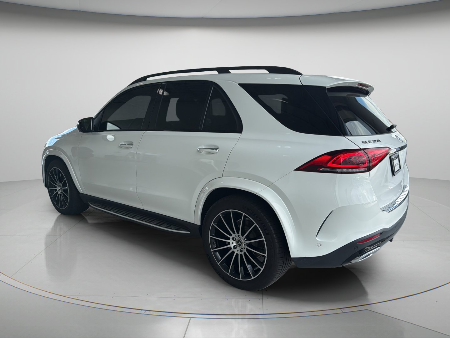 Certified Used 2022 Polar White Mercedes-Benz GLE 350 image 3