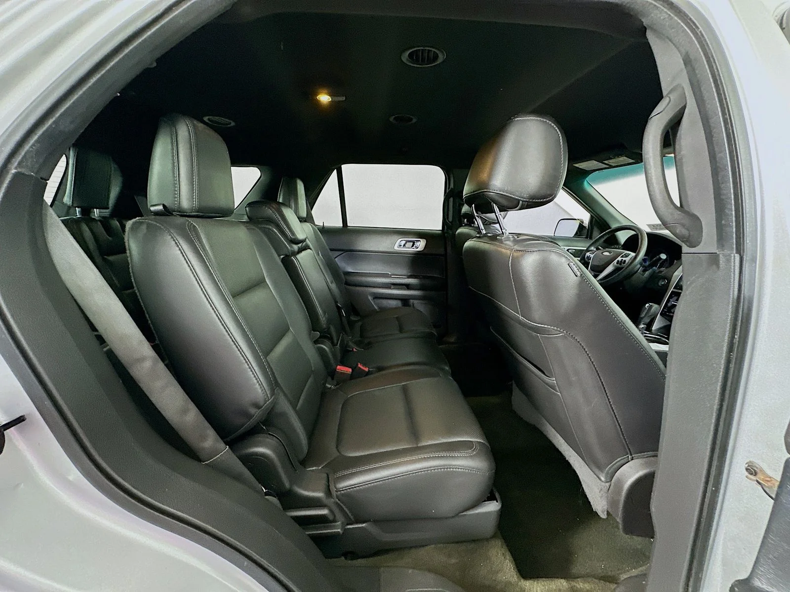 Used 2014 Silver Ford Limited image 28