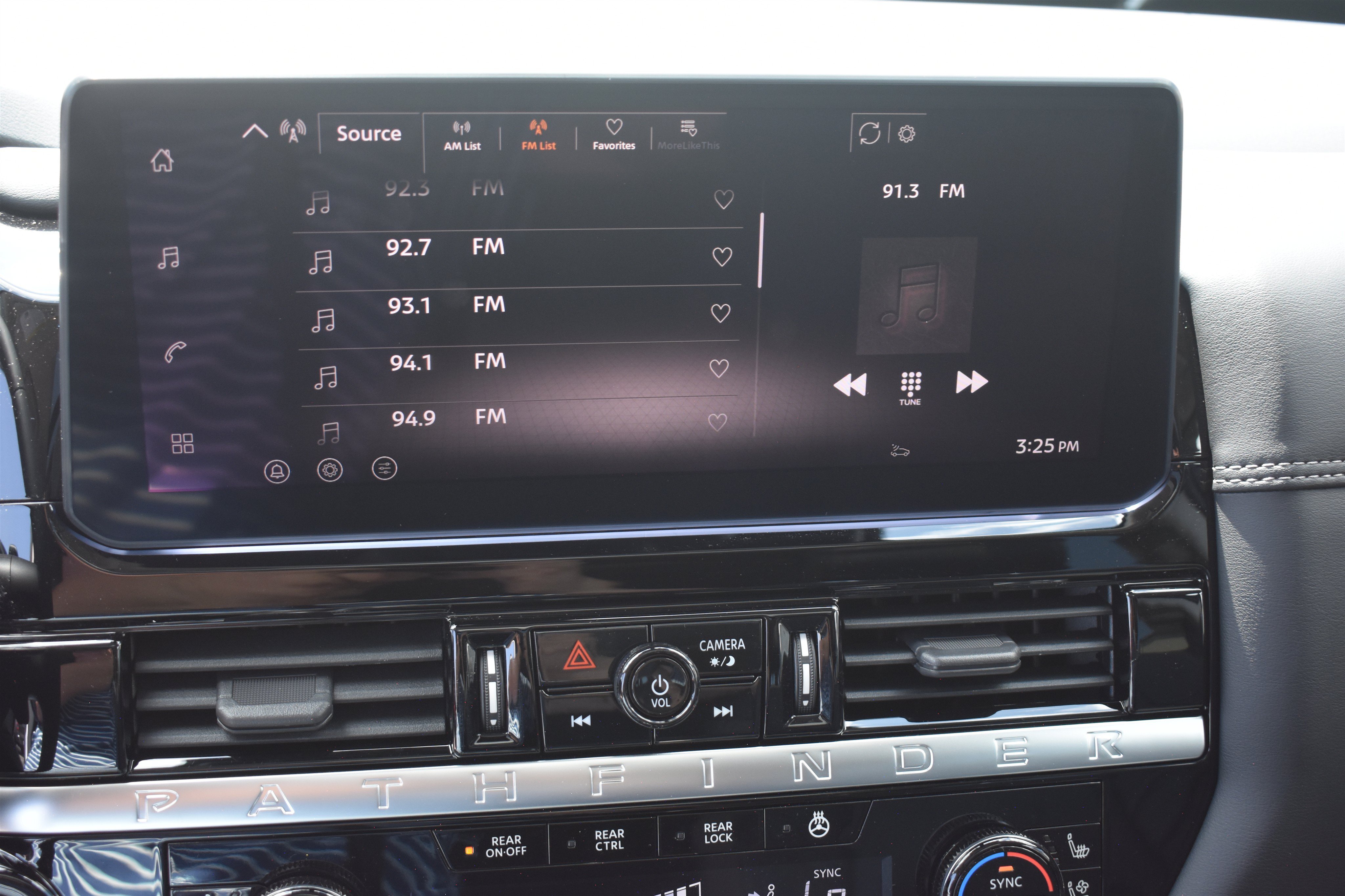 New 2026 Everest White Pearl TriCoat Nissan Platinum image 25