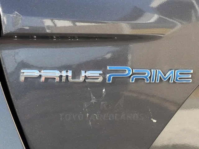 2022 Toyota Prius Prime LE - Photo 9