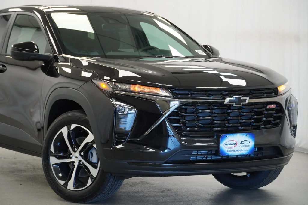 New 2026 Mosaic Black Metallic Chevrolet 1RS image 35