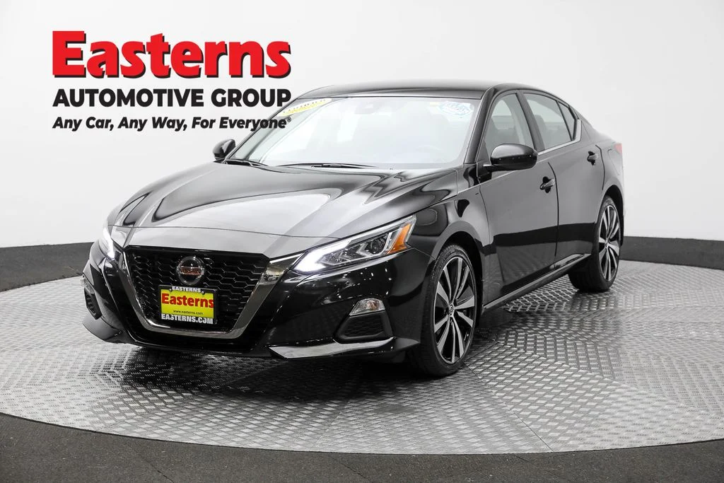 Used 2022 Black Nissan 2.5 SR image 1