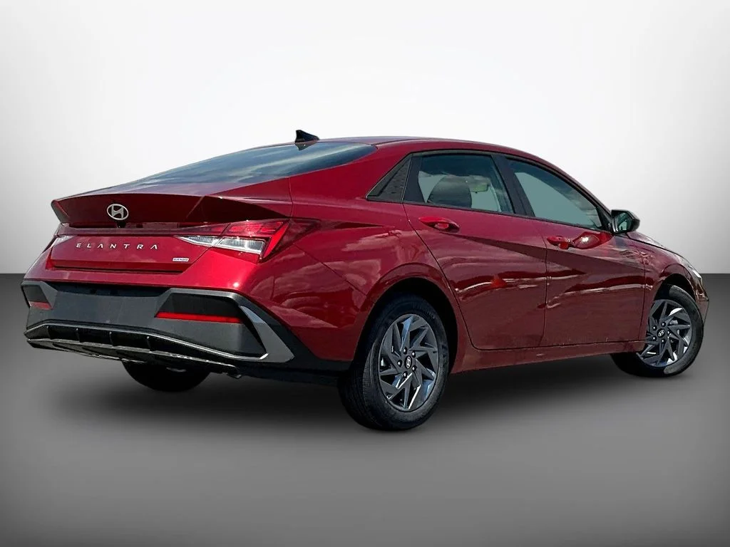 New 2026 Red Hyundai Blue image 15