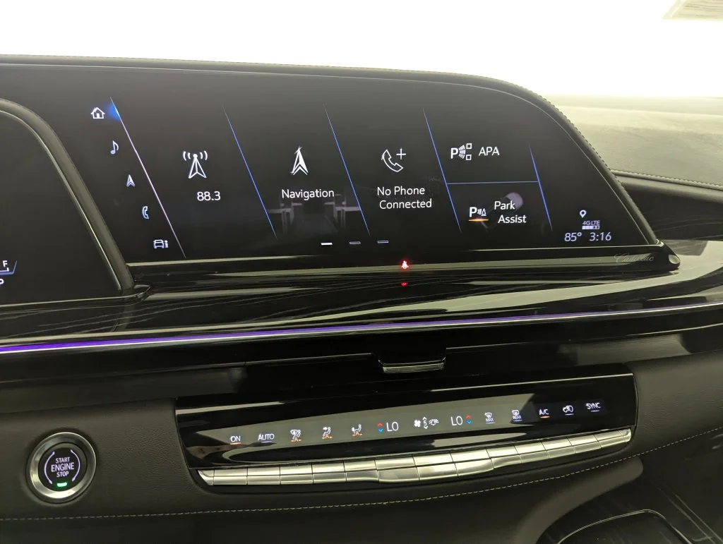 Used 2021 White Cadillac Sport image 49