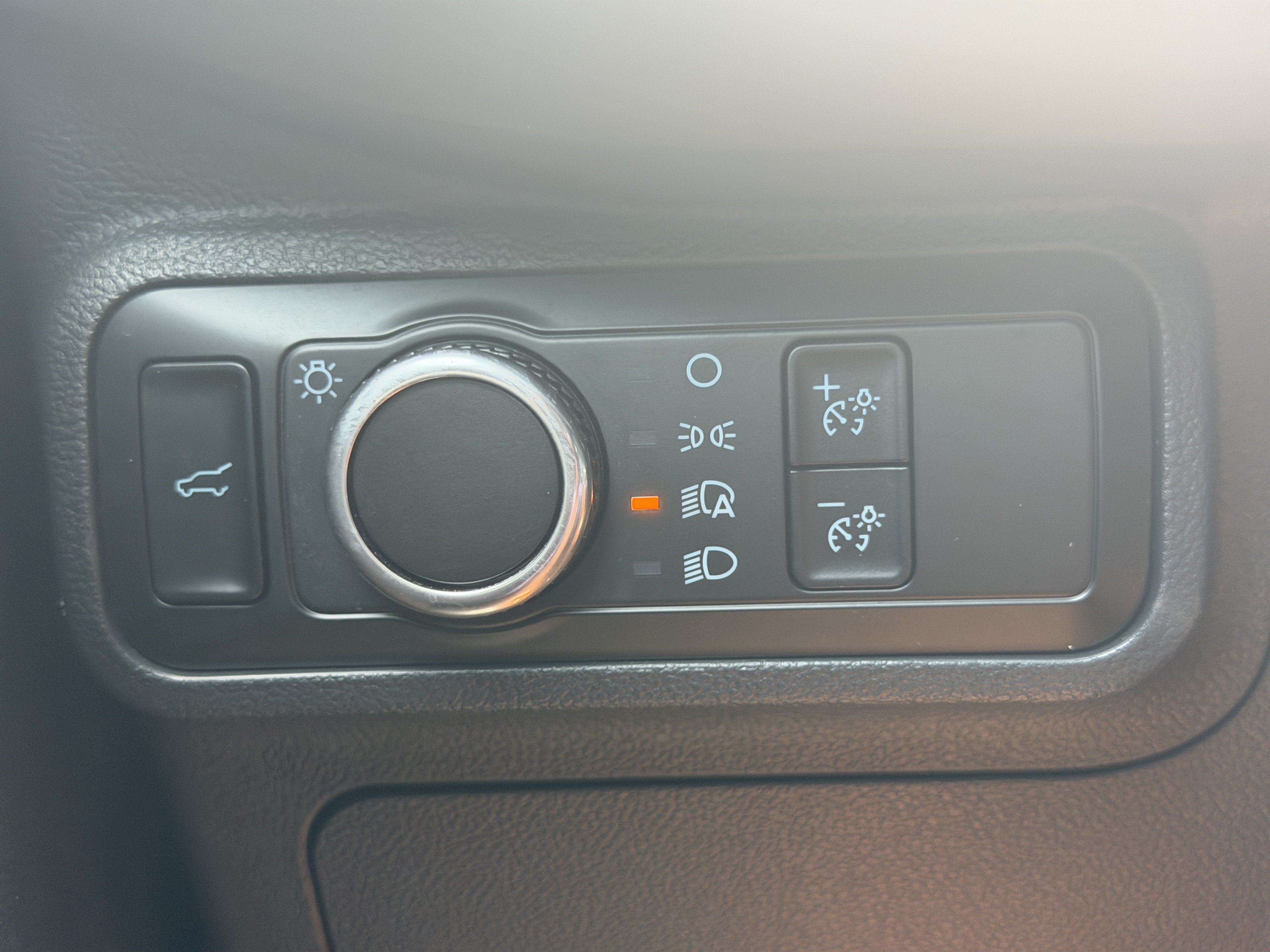 Used 2025 Black Metallic Ford Active image 32