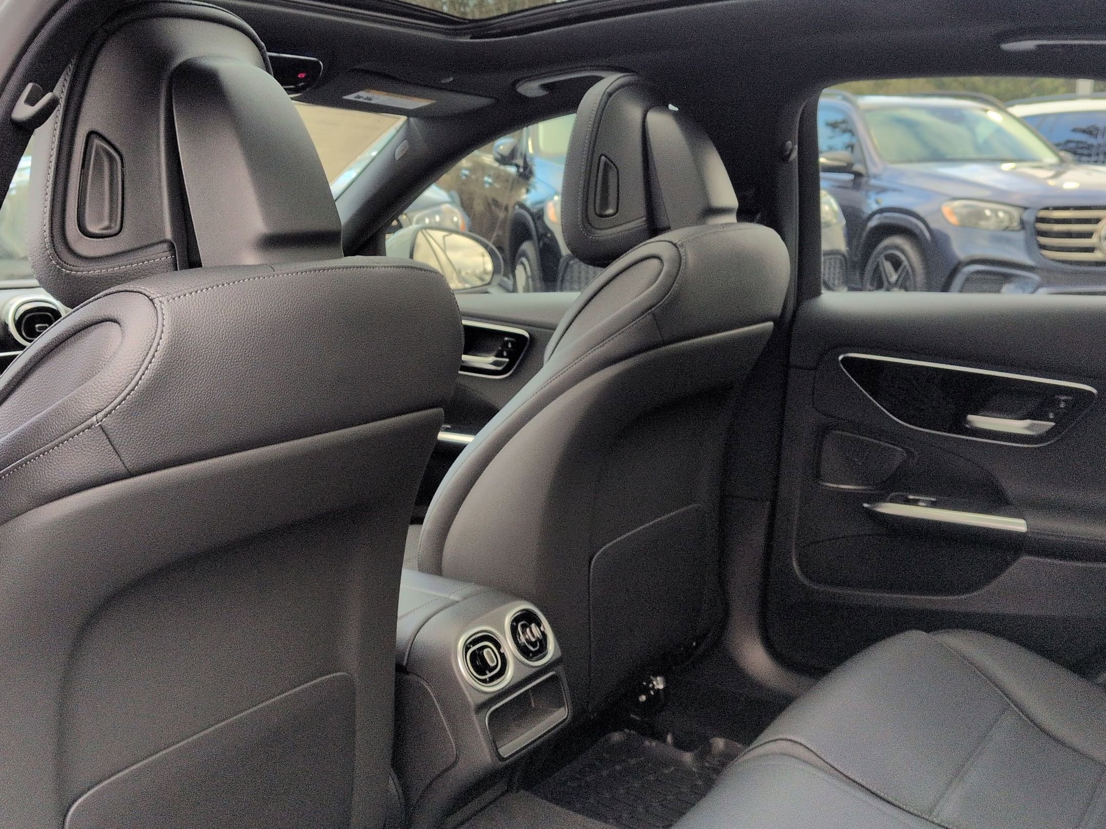 New 2026 MANUFAKTUR Alpine Grey Mercedes-Benz C 300 image 55