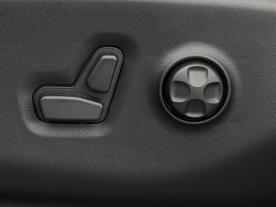 New 2026 Black Chrysler SXT - - FWD - Stow n Go Seats - Power Sliding Doors - Heated Seats - Adaptive Cruise & More! image 13