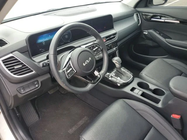 Certified Used 2024 White Kia SX image 19