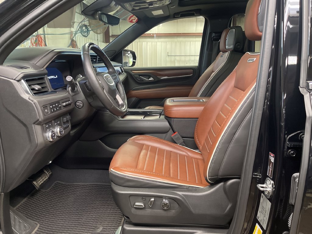 Used 2024 Black GMC Denali Ultimate image 14