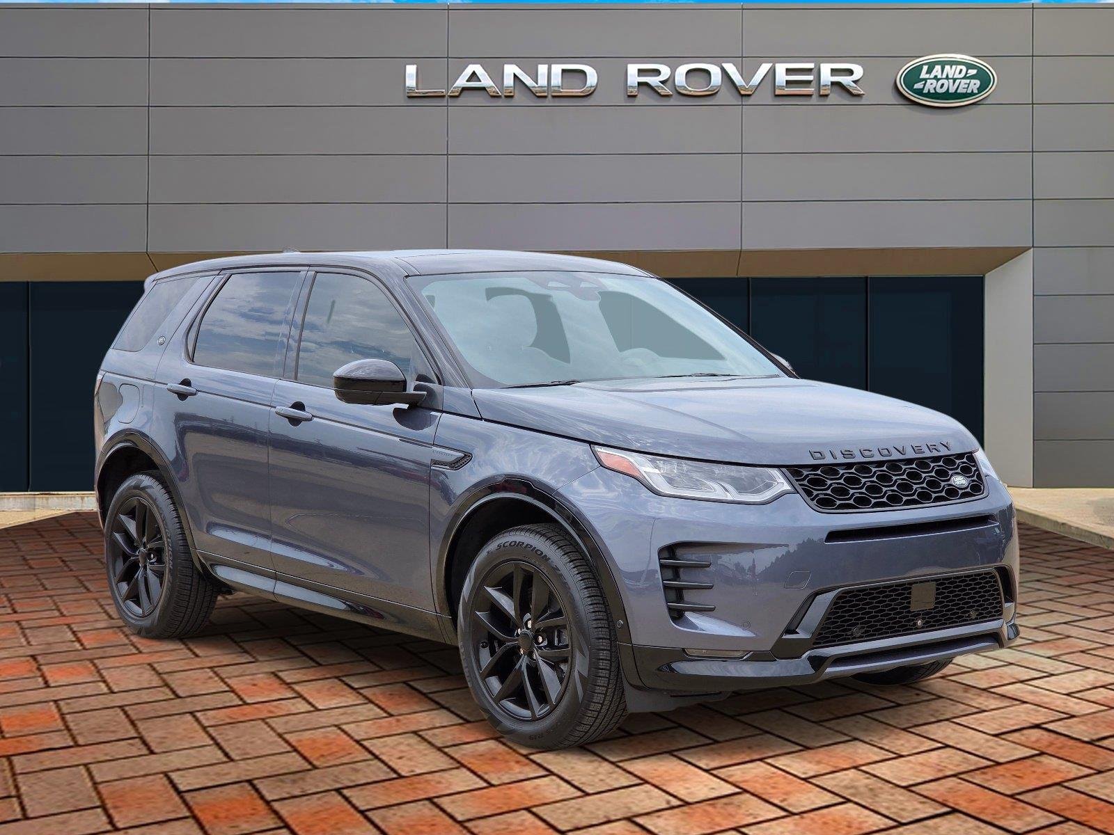 Used 2024 Varesine Blue Metallic Land Rover Dynamic SE image 3