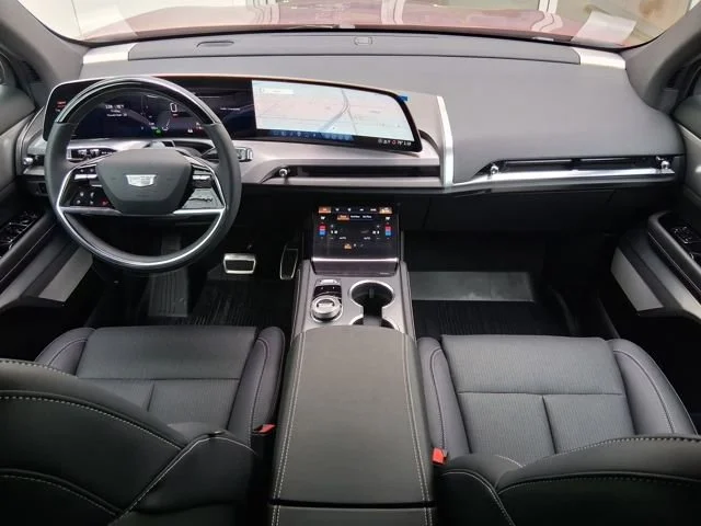 2026 Cadillac VISTIQ Sport - Photo 10