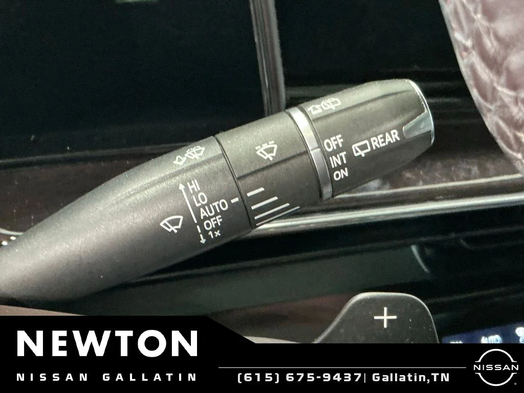 Used 2021 Crystal White Tricoat Cadillac Sport Platinum image 76