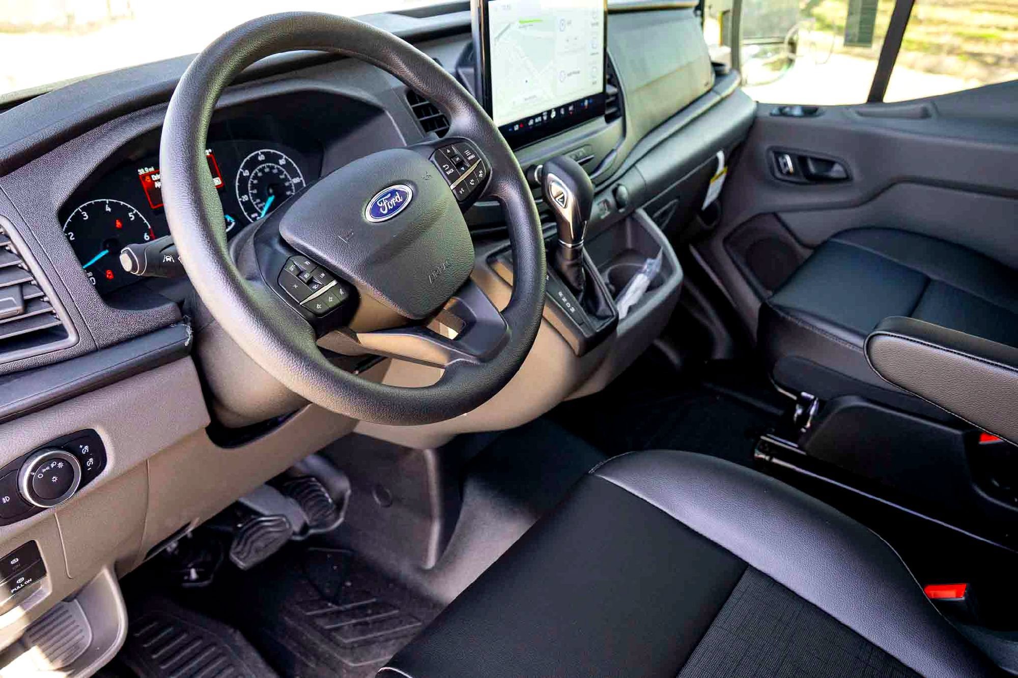 2025 Ford Transit Van Base - Photo 10