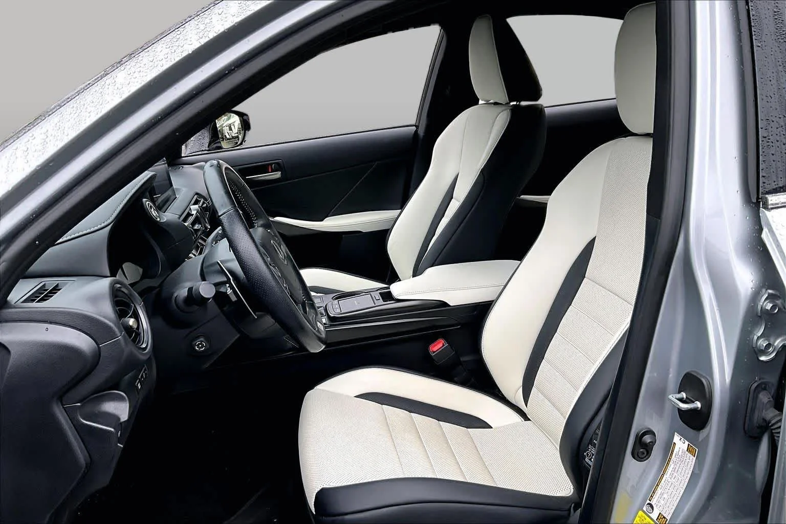 Certified Used 2024 Iridium Lexus F SPORT image 8