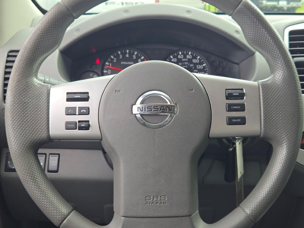 Used 2015 Black Nissan SV image 33