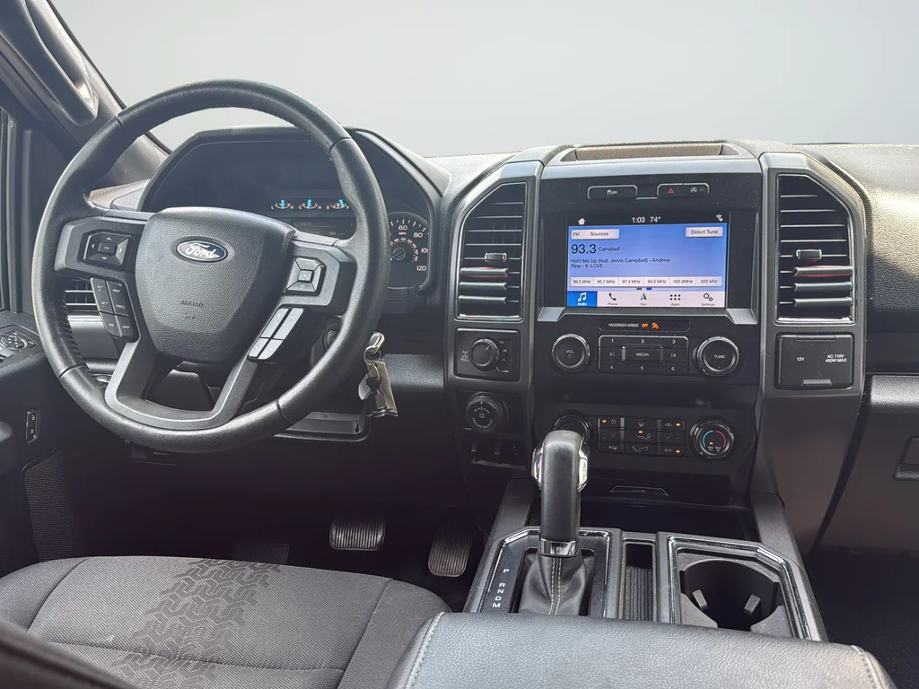 Used 2019 Black Ford XLT image 11