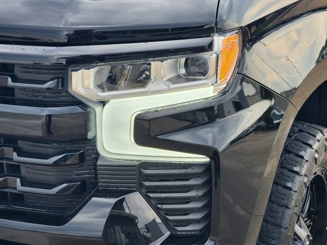 Used 2023 BLACK Chevrolet RST image 9