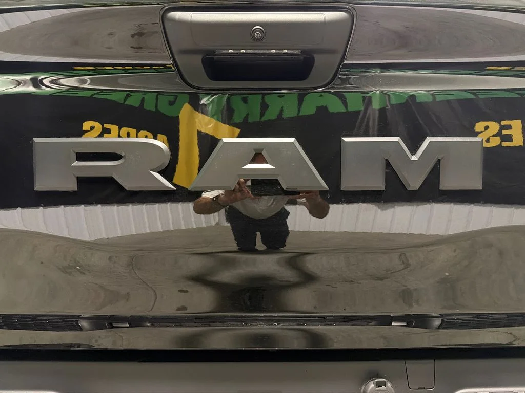 New 2026 Diamond Black Crystal Pearl-Coat Exterior Paint RAM Express image 8