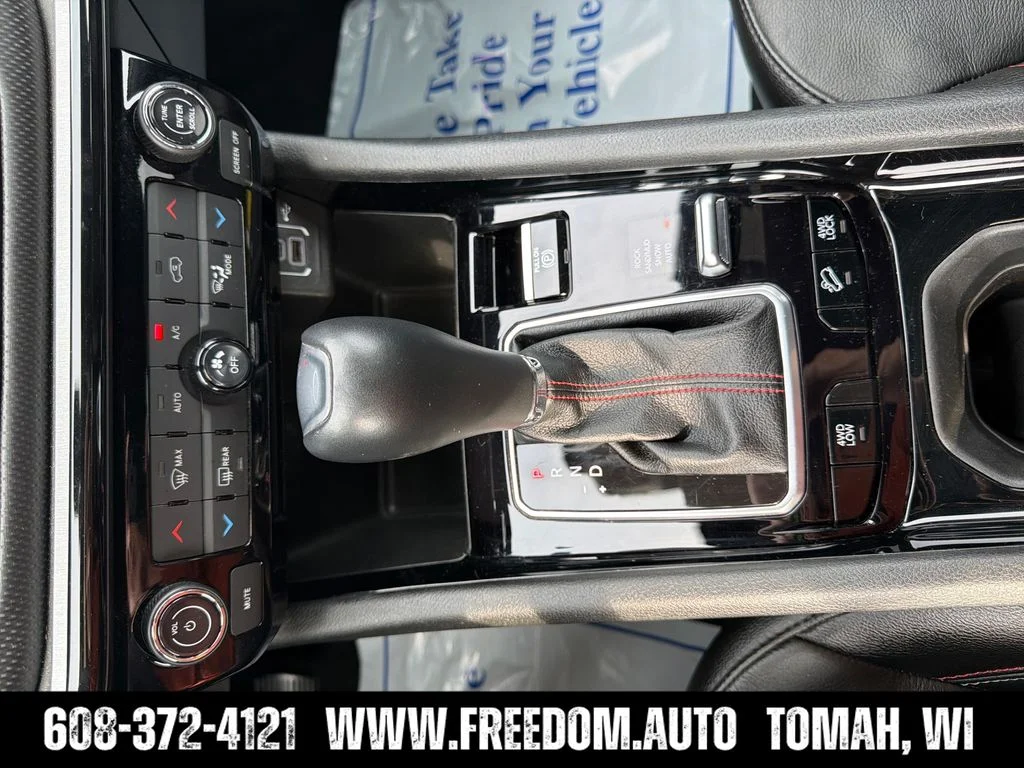 Used 2025 White Jeep Trailhawk image 16