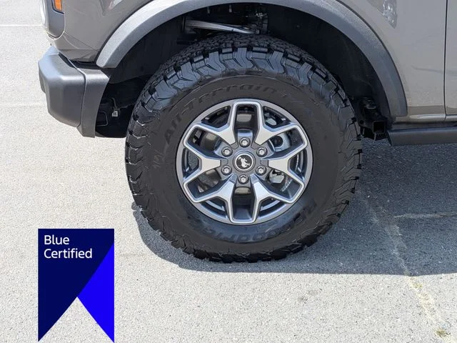Used 2025 Gray Ford Badlands image 10