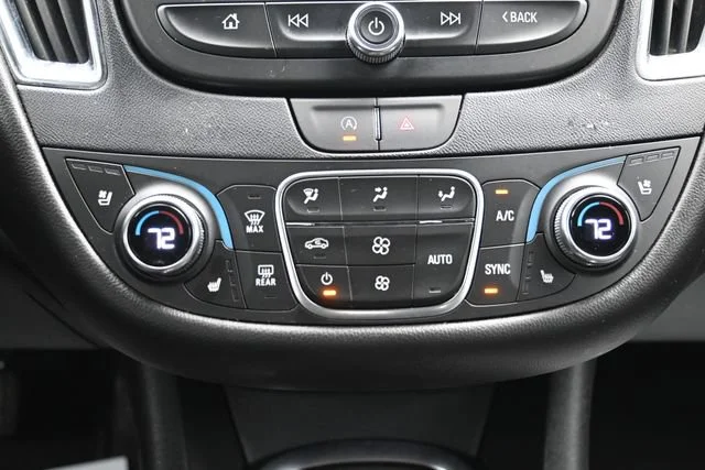 Used 2024 Sterling Gray Metallic Chevrolet 2LT image 18
