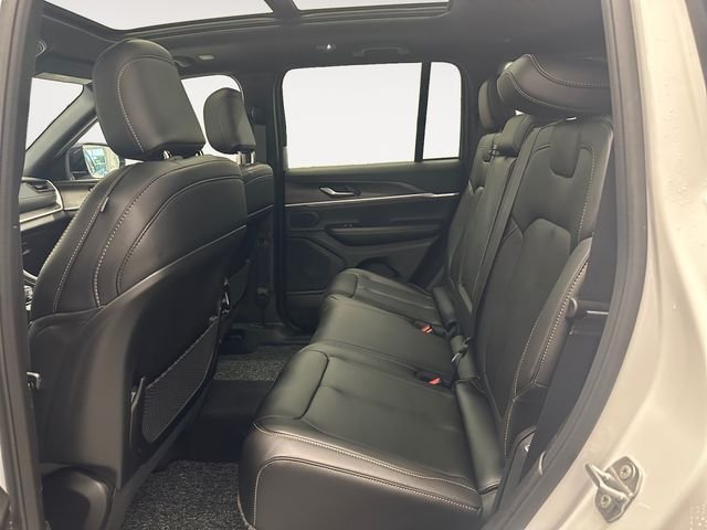 New 2026 Bright White Clearcoat Jeep 85th Anniversary Edition image 13
