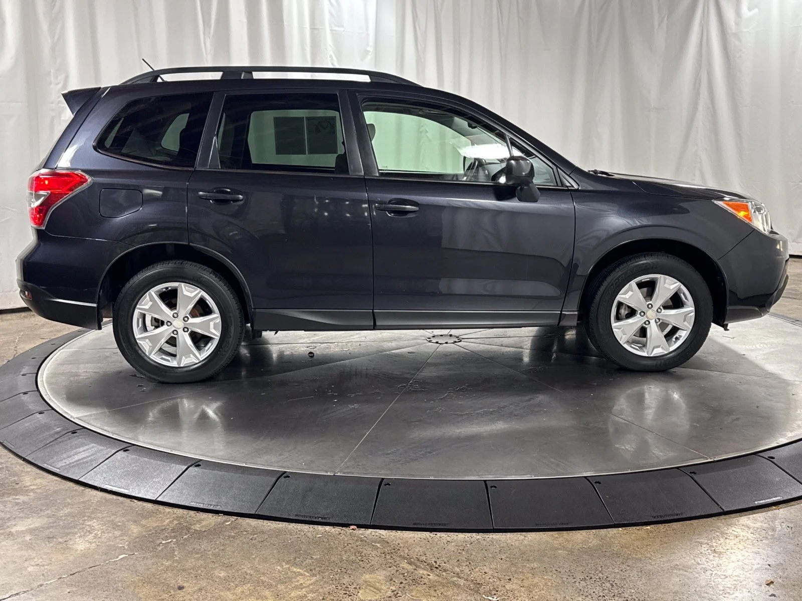 Used 2014 Dark Gray Metallic Subaru 2.5i Limited image 6