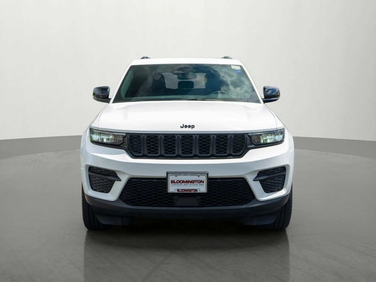 Used 2023 Jeep Grand Cherokee Altitude with VIN 1C4RJHAG1PC541713 for sale in Minneapolis, Minnesota