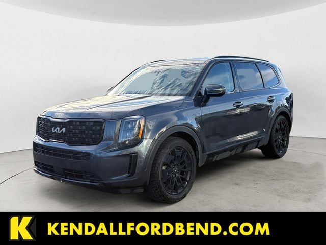 Used 2022 Gray Kia EX image 1