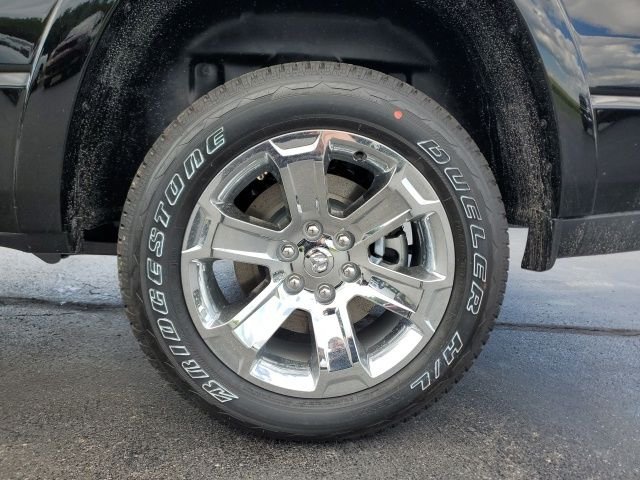 New 2026 Diamond Black Crystal Pearl-Coat Exterior Paint RAM Big Horn/Lone Star image 9