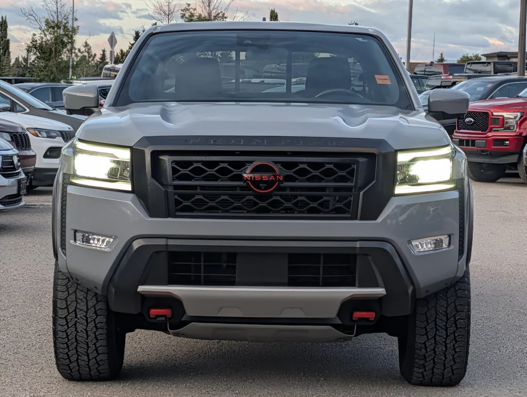 Used 2022  Nissan PRO-4X - - 4x4 - 3.8L V6 - Adaptive Cruise - Blind Spot - LED Headlamps - Sunroof & More image 3