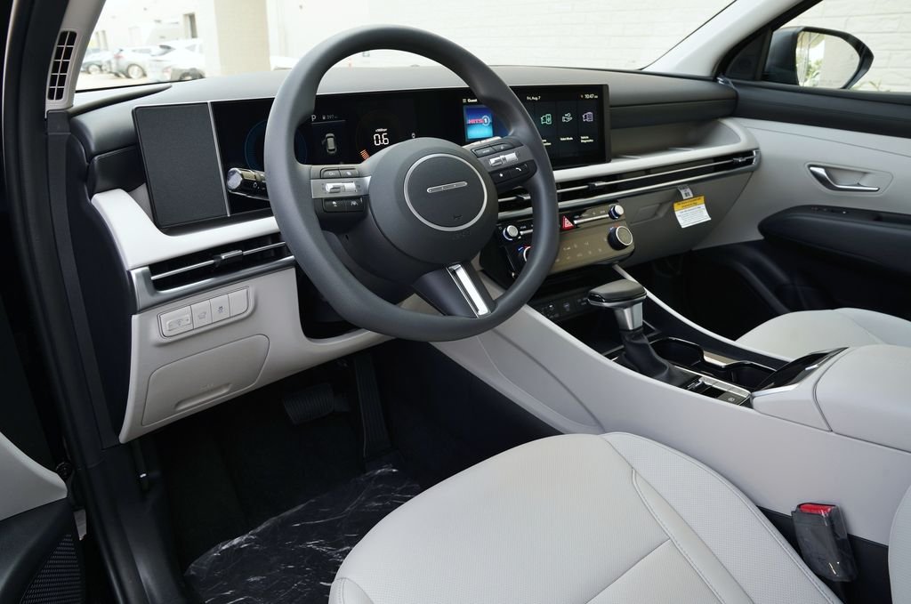 New 2026 Phantom Black Hyundai SEL Plus image 18