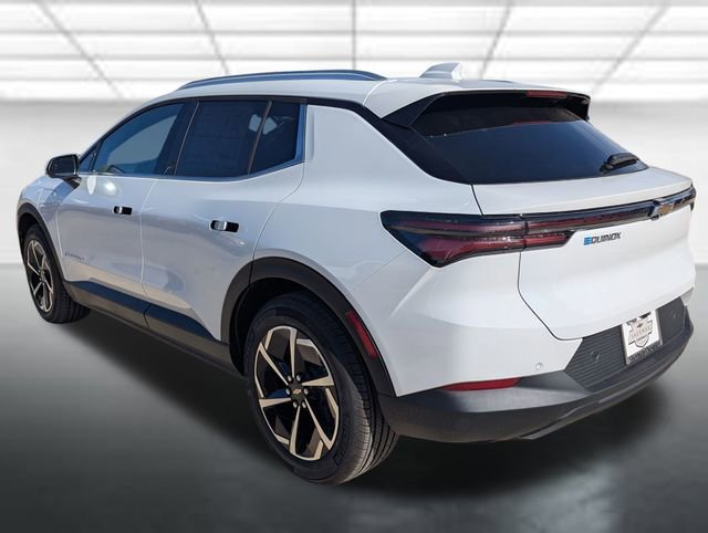 New 2026 Summit White Chevrolet LT image 2