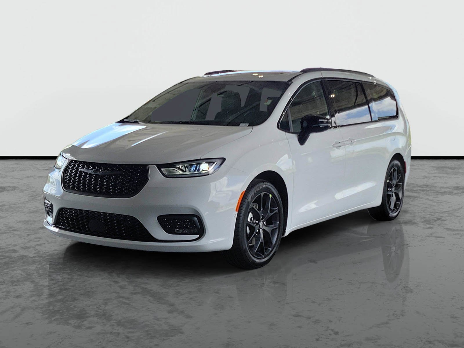 New 2026 Bright White Clear-Coat Exterior Paint Chrysler Limited image 3