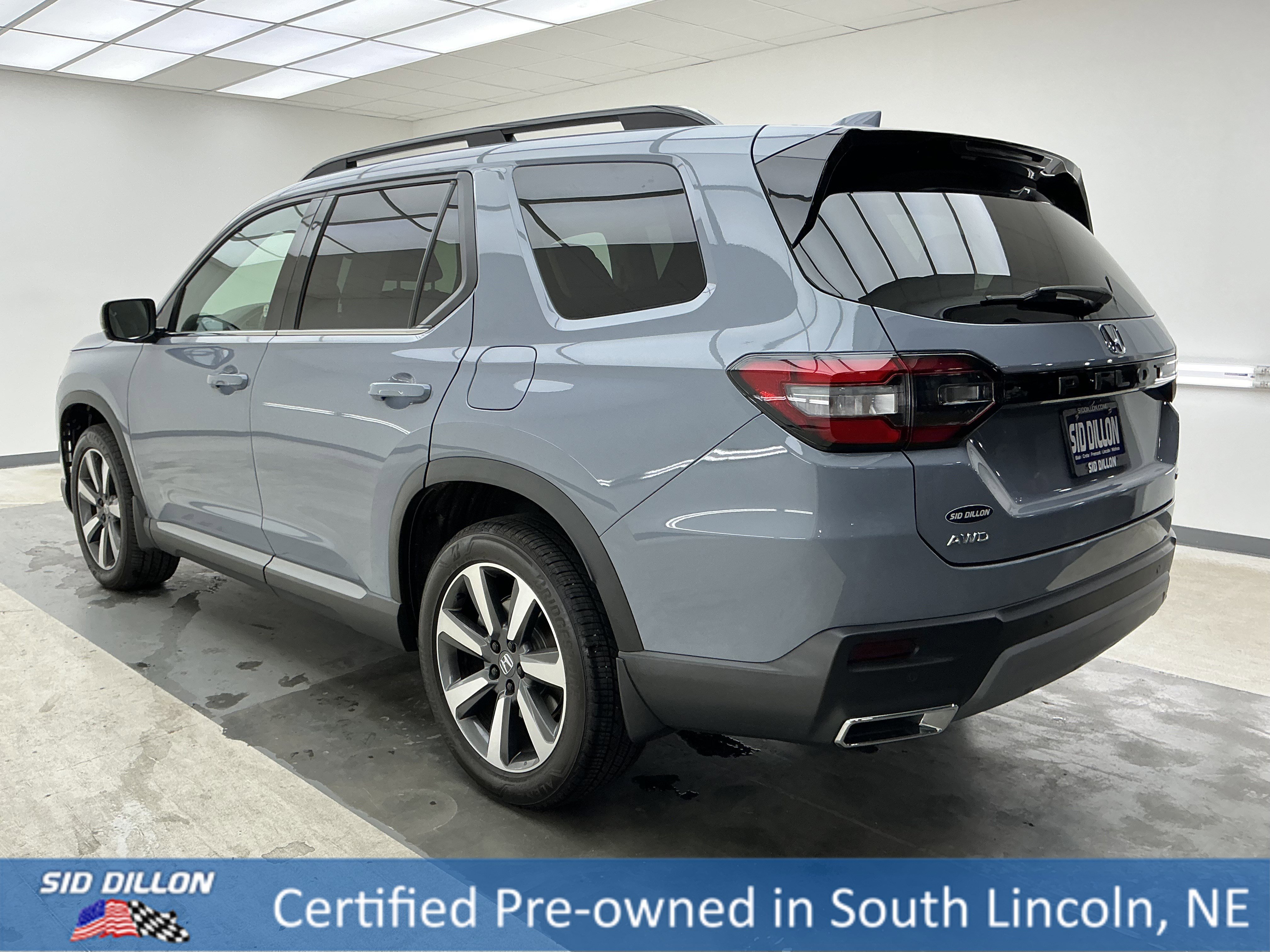 Certified Used 2025 Green Honda Touring image 6