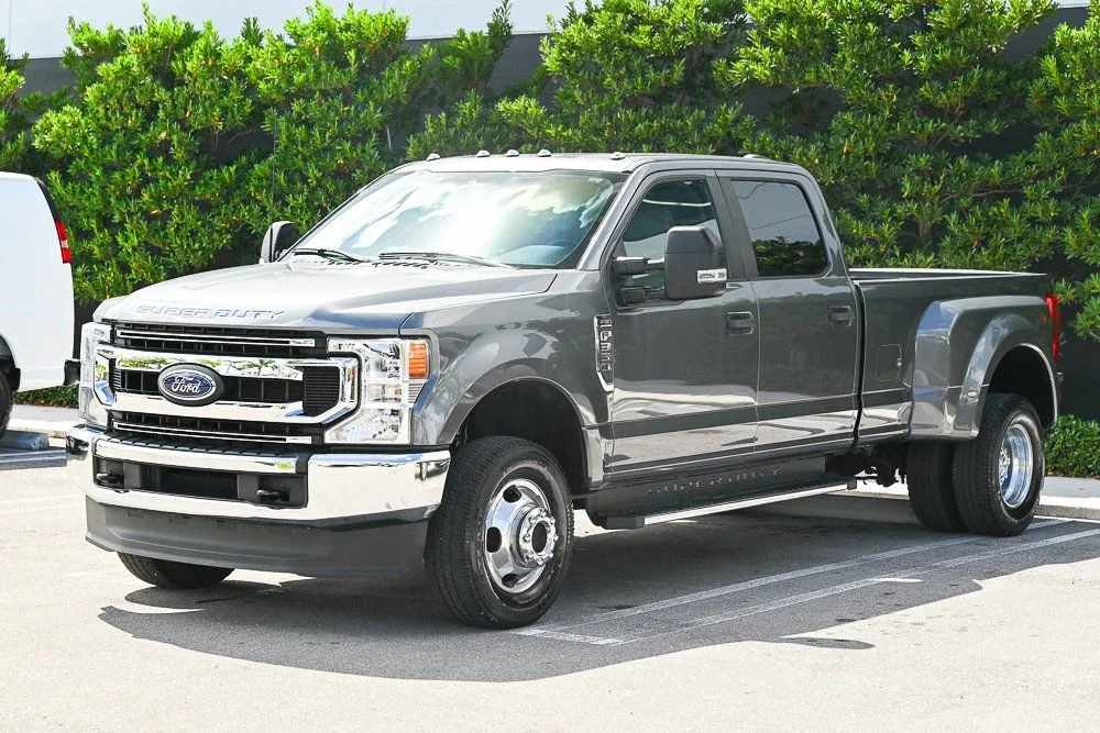 2022 Ford F-350 XL 4x4 Crew Cab 8' Box DRW's photo