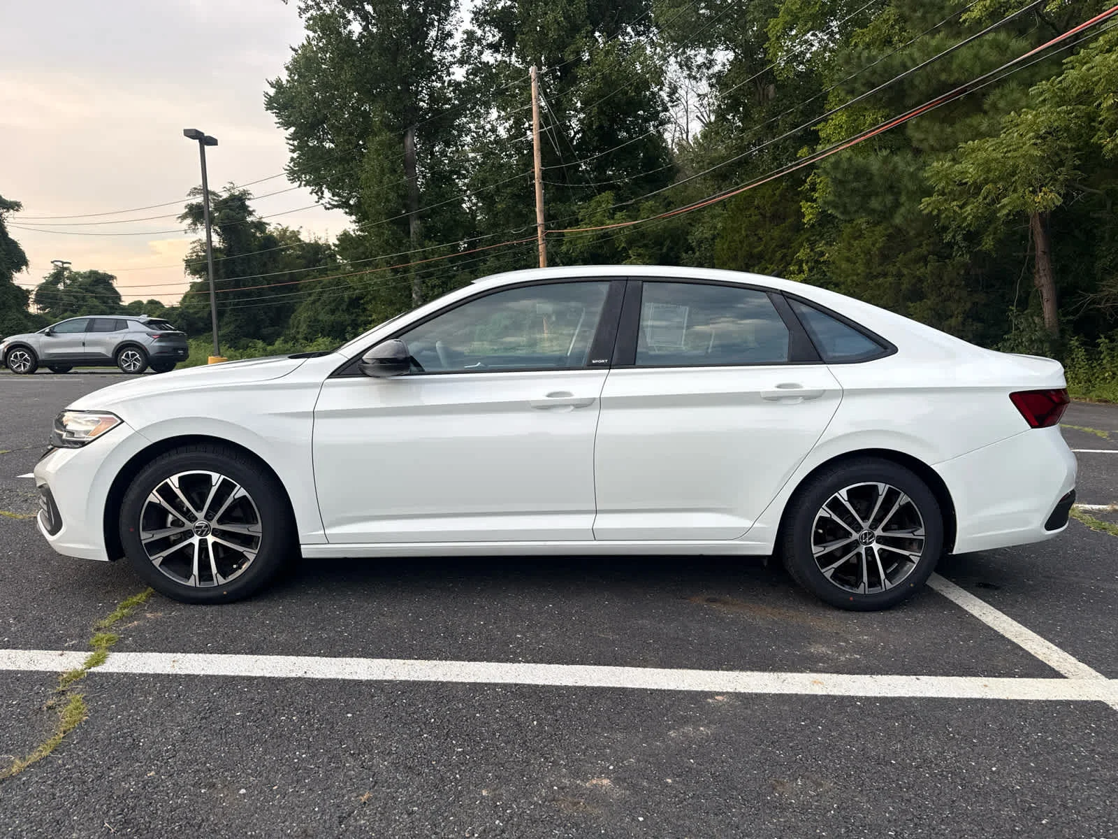 Used 2023 Pure White Volkswagen Sport image 2