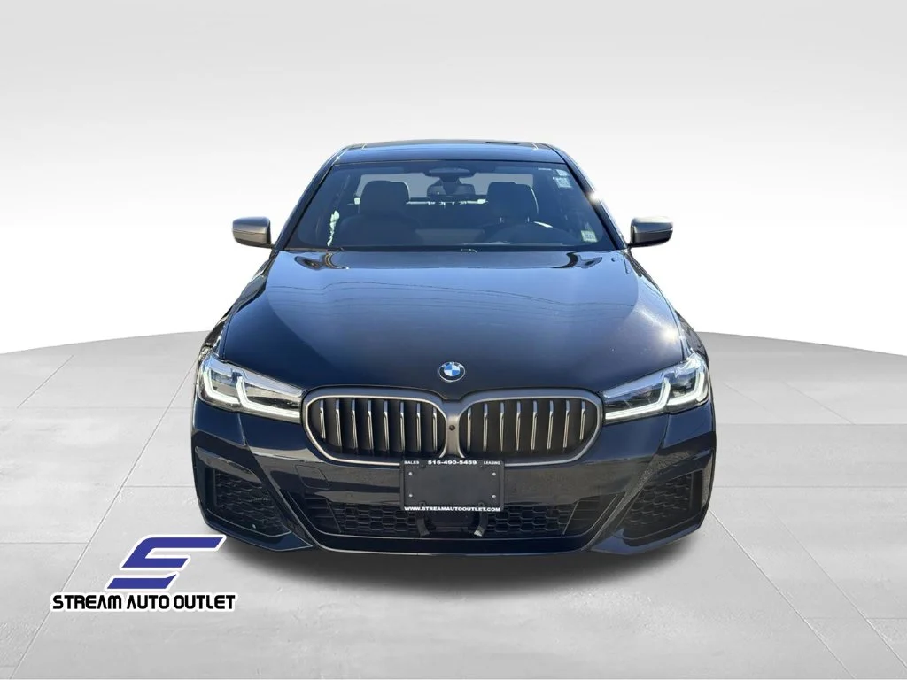 Used 2023 Black BMW M550i xDrive image 2