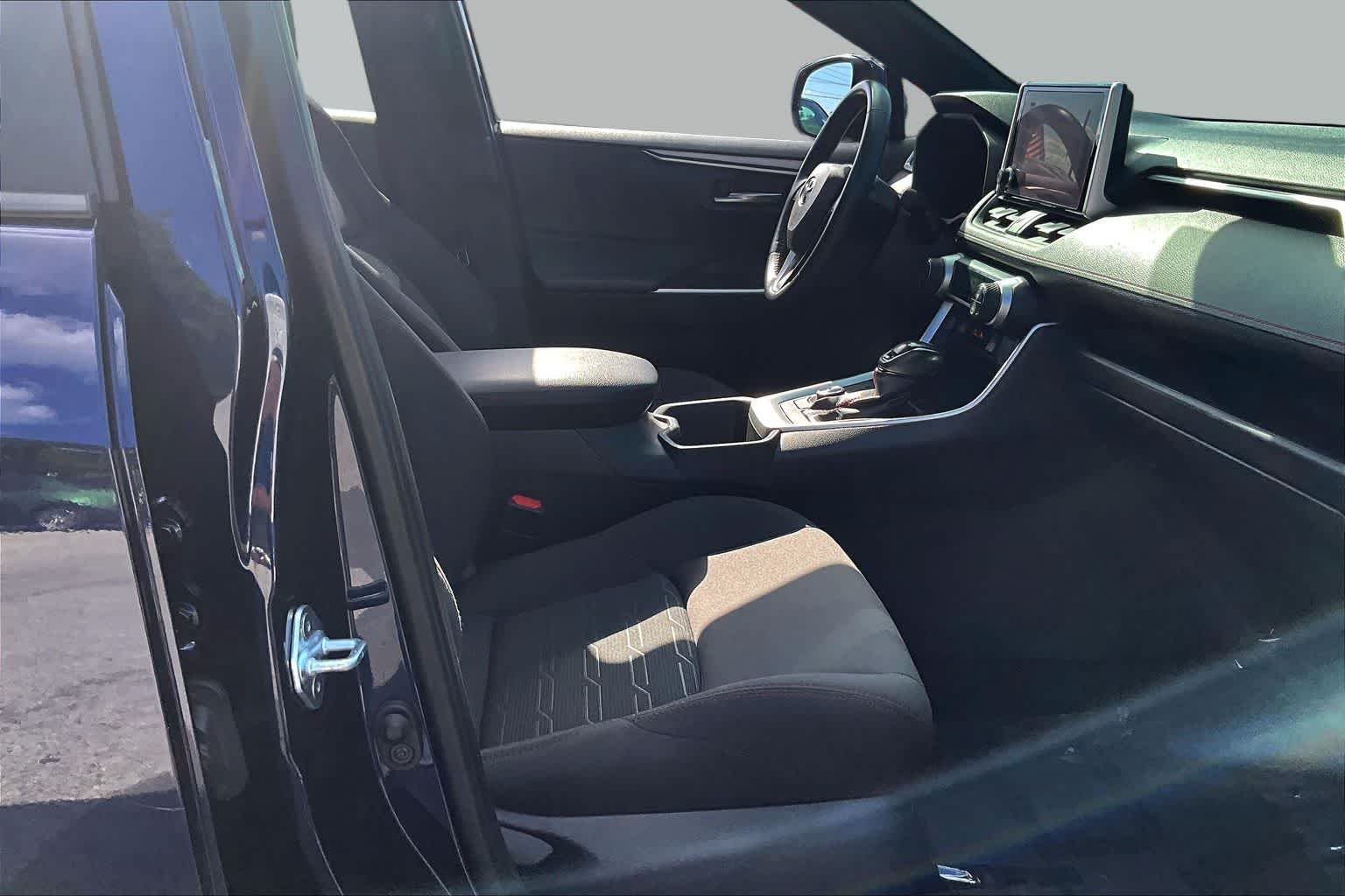 Used 2023 Blueprint Toyota SE image 9