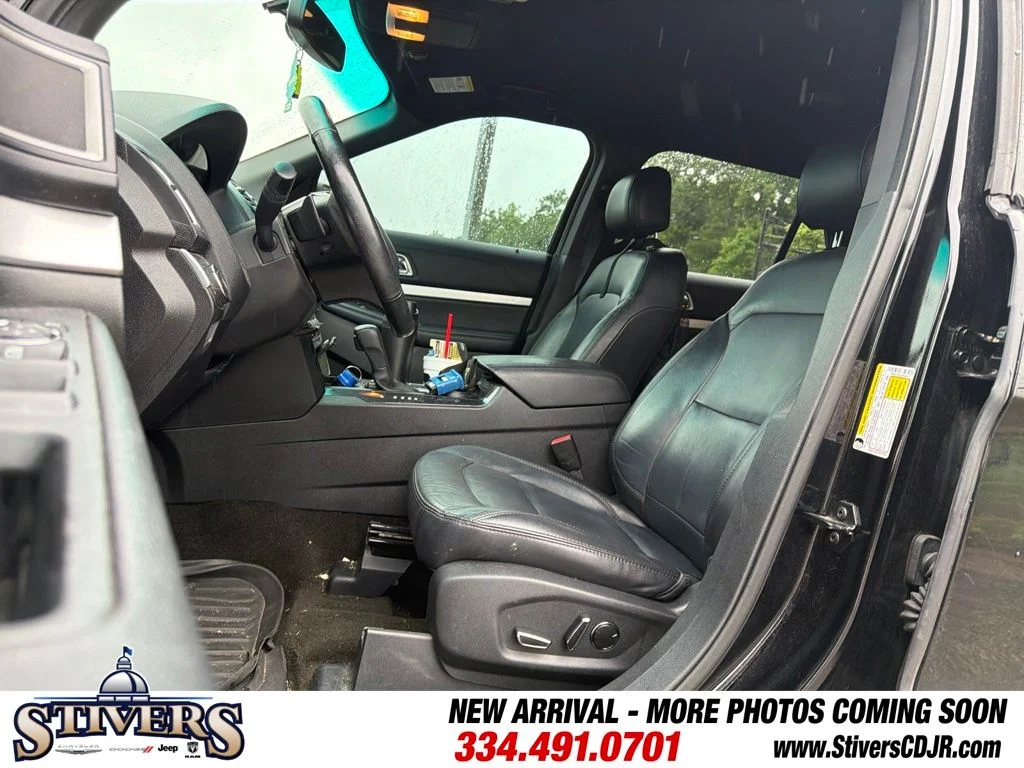 Used 2016 Black Ford XLT image 9