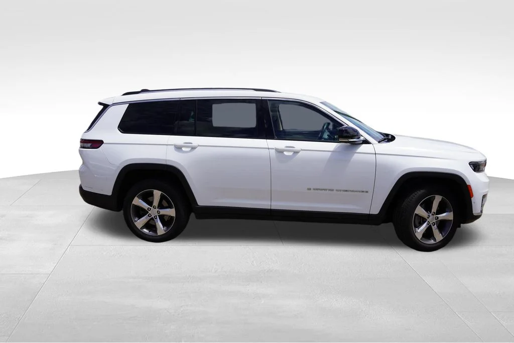 Used 2021 Bright White Clearcoat Jeep Limited image 2
