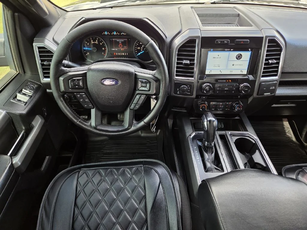 Used 2016 Shadow Black Ford XLT image 22