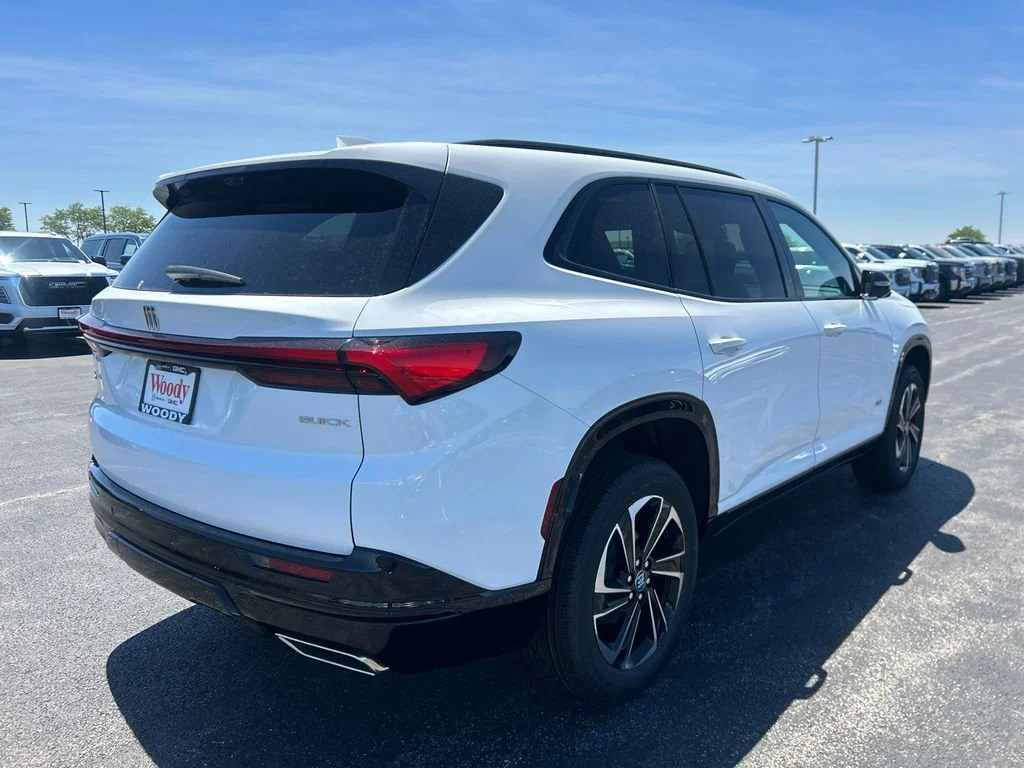 New 2026 Summit White Buick Sport Touring image 7