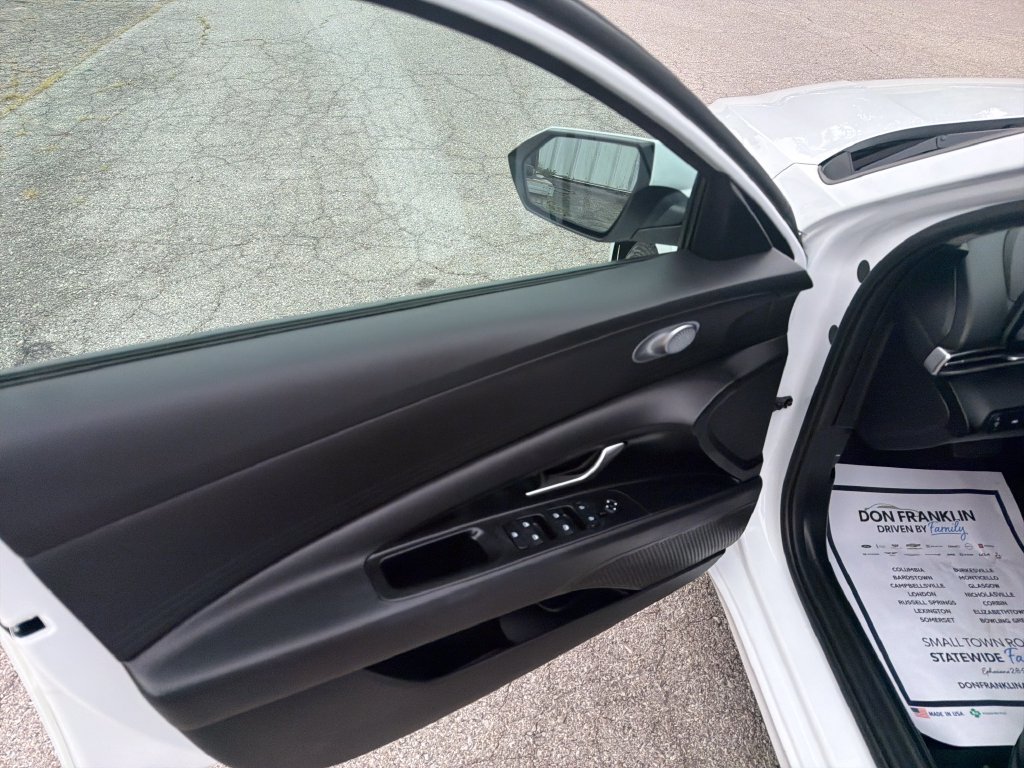 Used 2022 Gray Hyundai SEL image 11