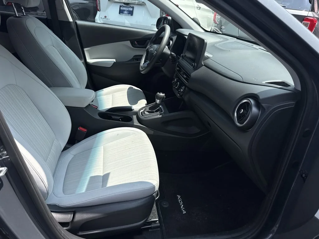 Used 2023 Gray Hyundai SEL image 29