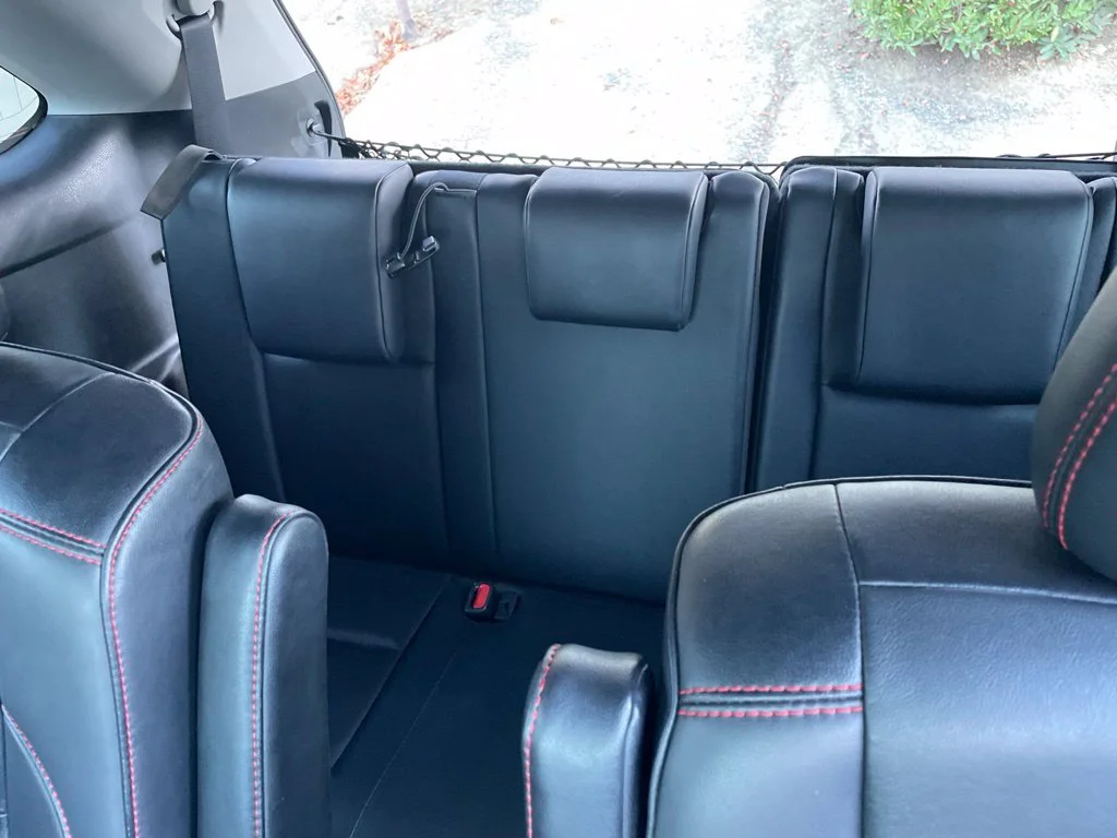 Used 2019  Toyota  image 12