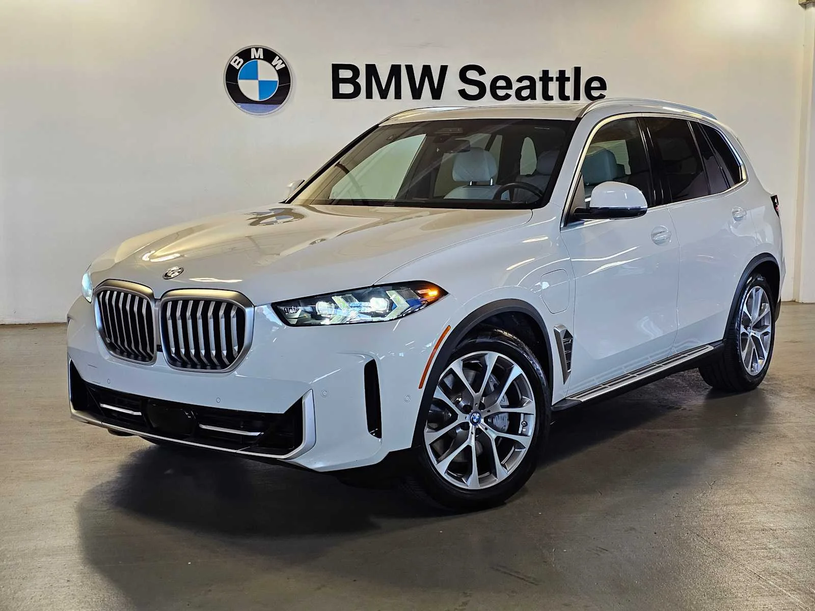 2024 BMW X5 xDrive50e