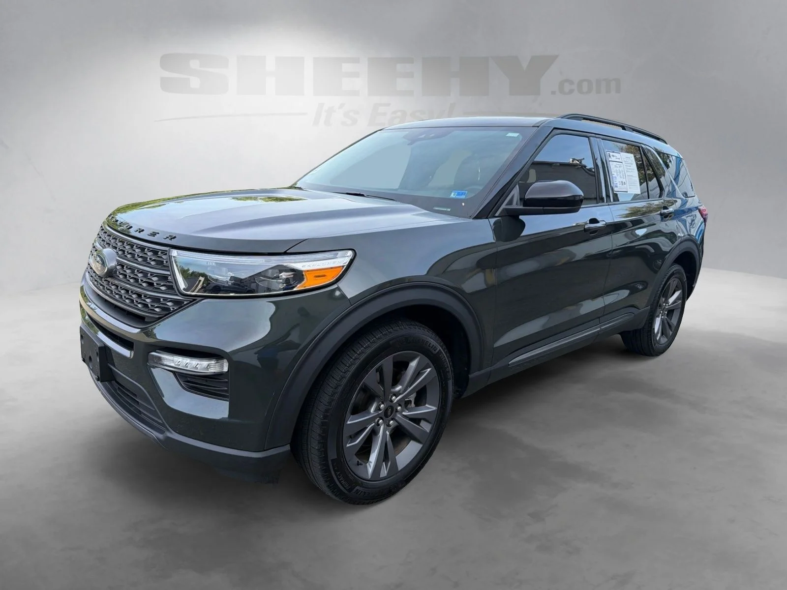 Used 2024 Green Ford XLT image 16